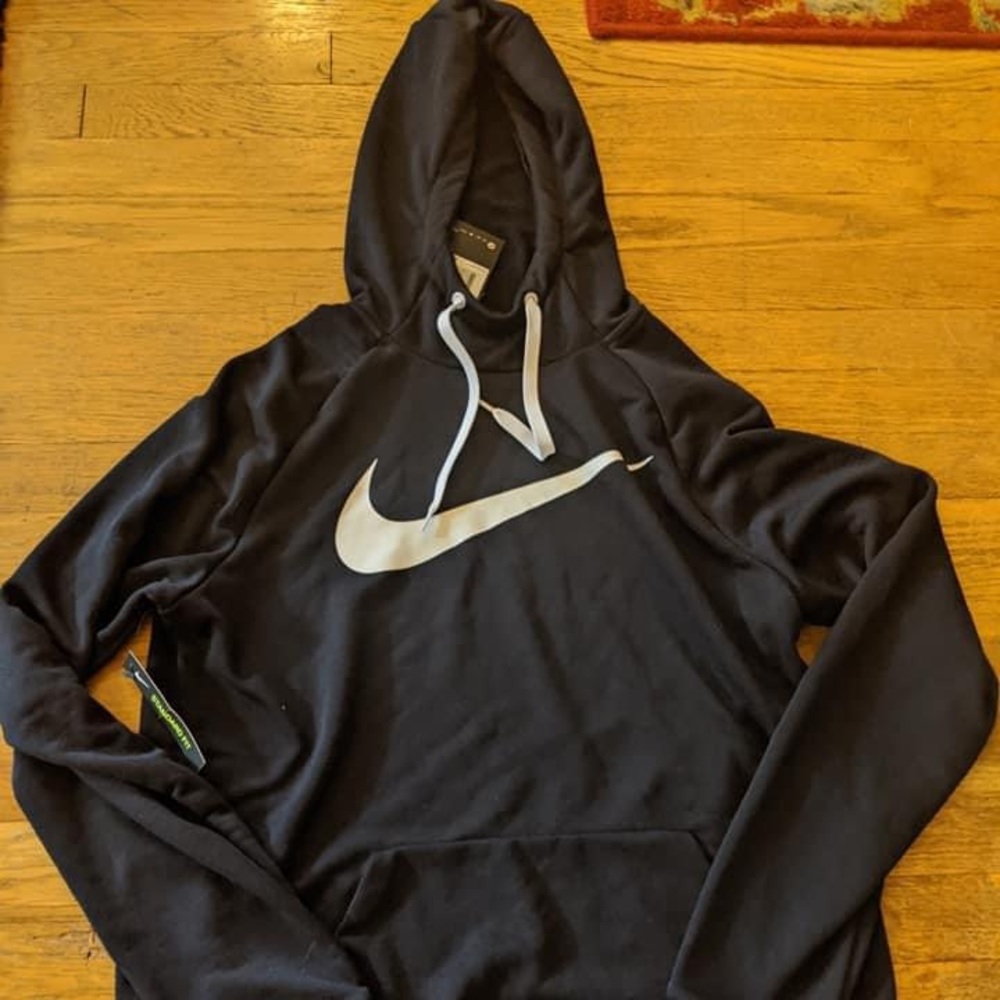 Men’s Medium Nike Hoodie. New with Tags